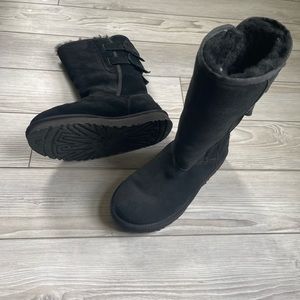 Ugg boots black